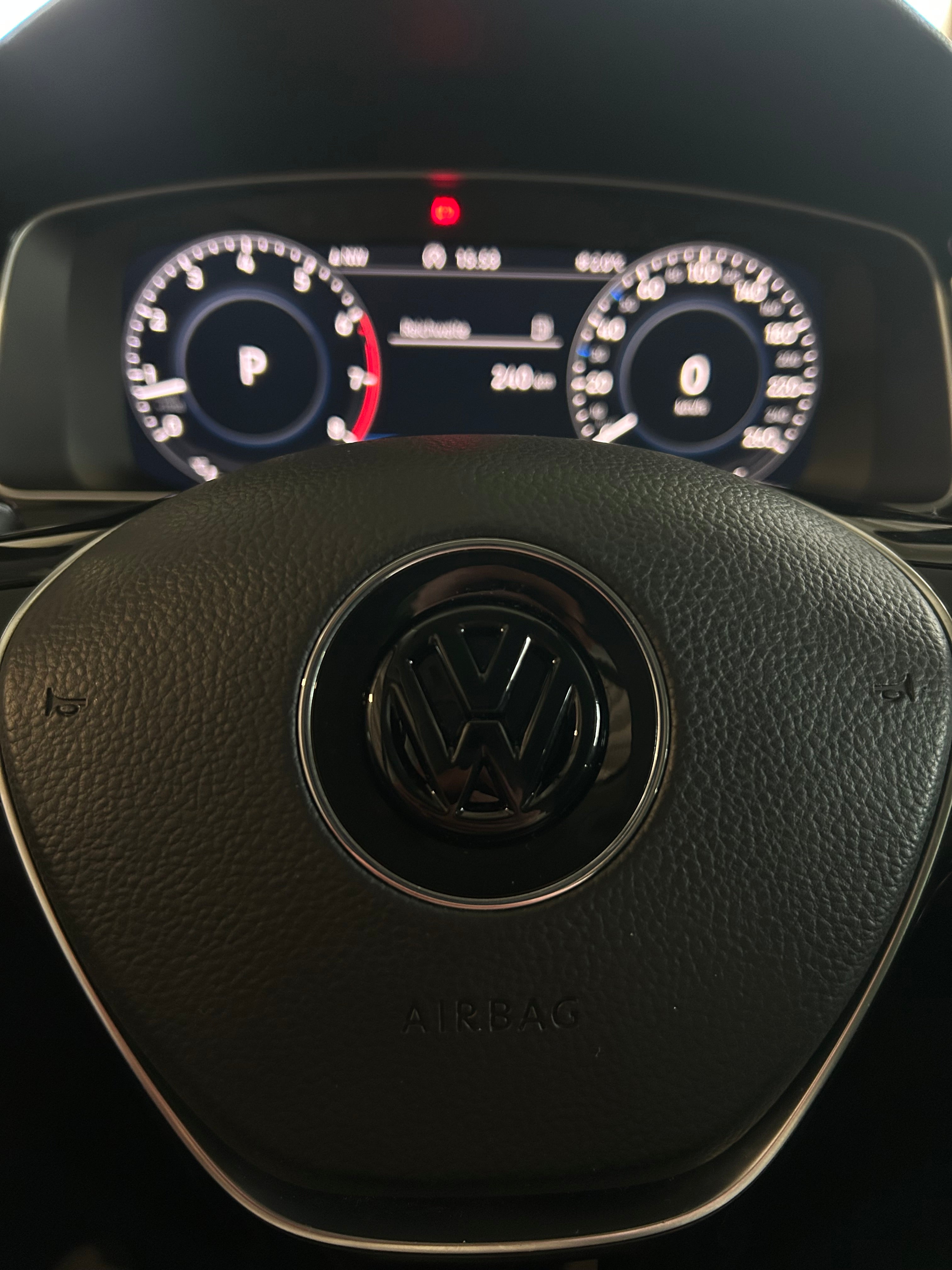 VW Golf 7 Lenkrad Emblem Schwarz