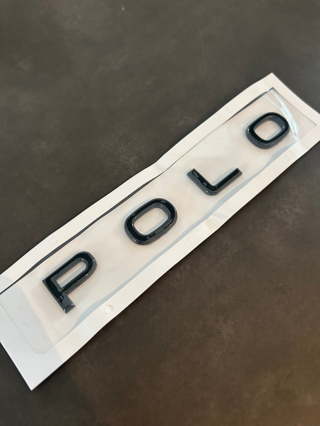 VW Polo Heckklappen Schriftzug – Schwarz Glanz – selbstklebend