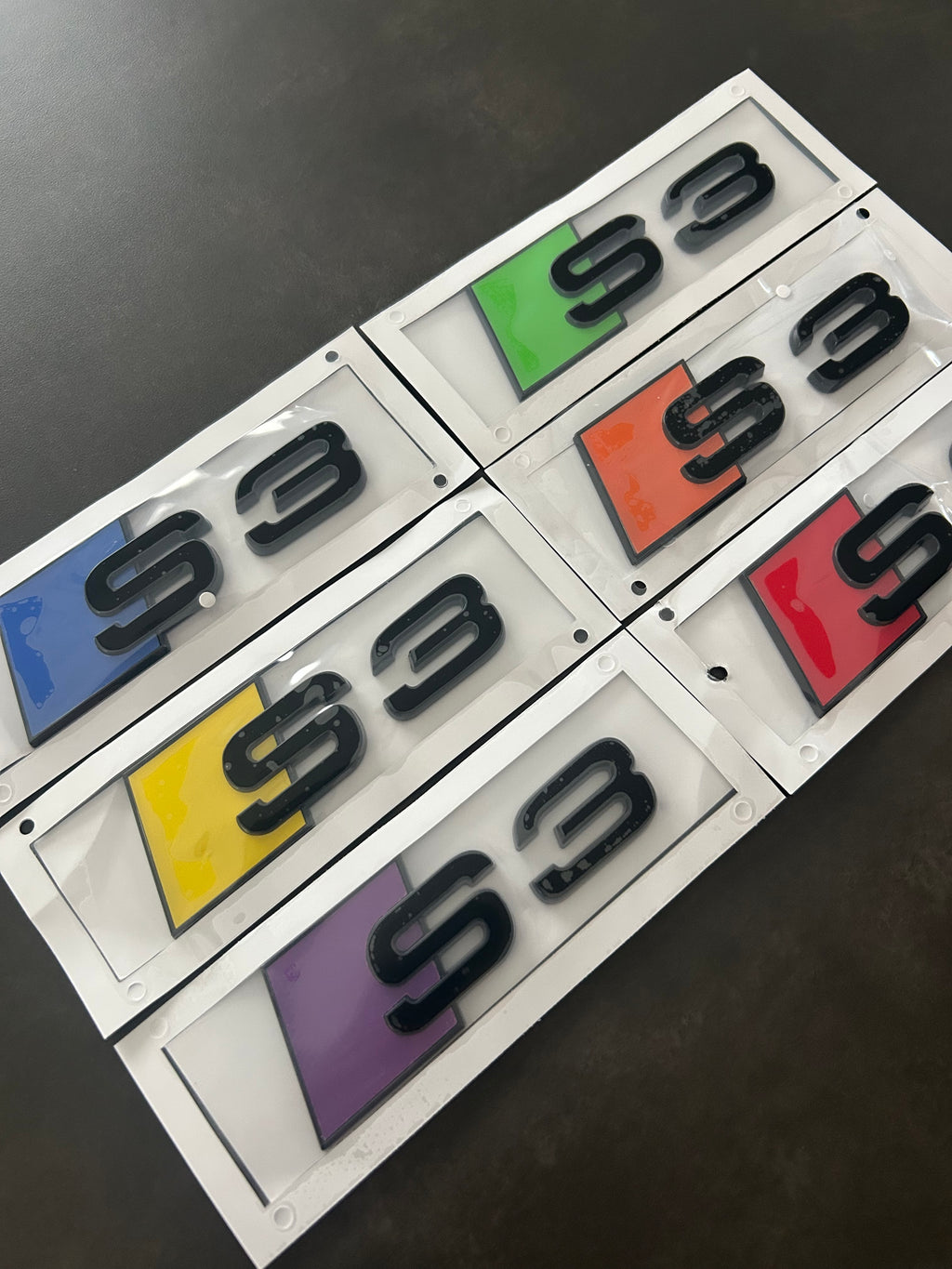 Audi S3 Heckklappen Emblem – selbstklebend – verschiedene Farben