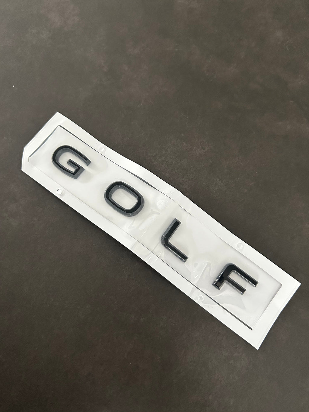 VW Golf 8 Heckklappen Schriftzug – Schwarz – selbstklebend