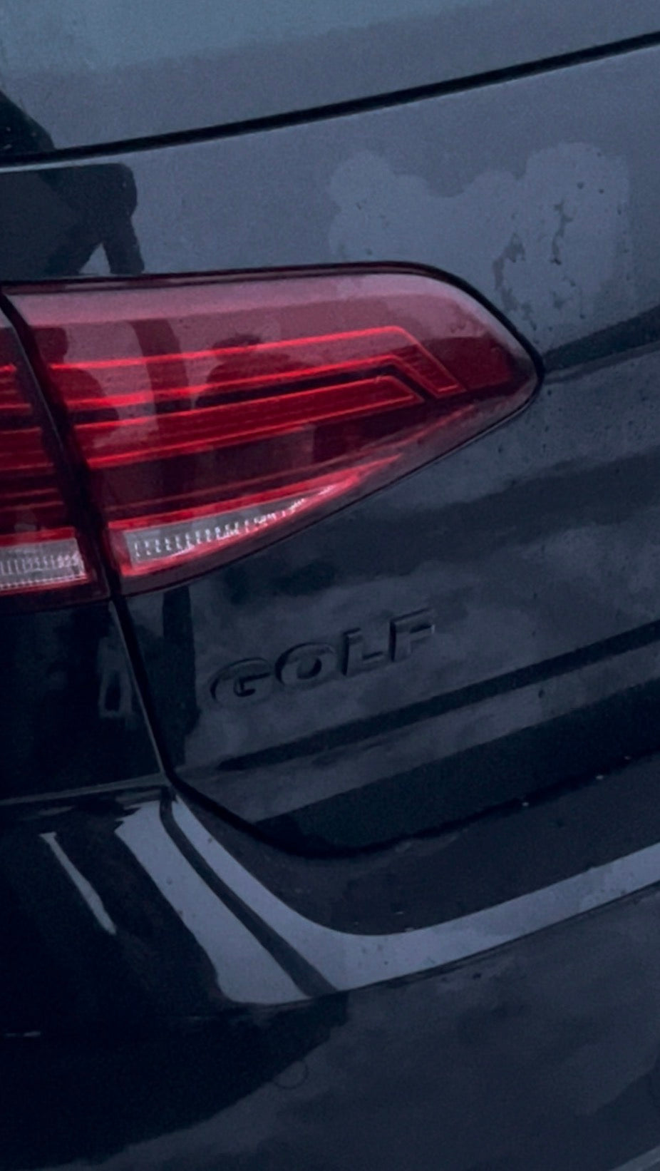 VW Golf 7 Heckklappen Schriftzug „GOLF“ Emblem – Schwarz – selbstklebend