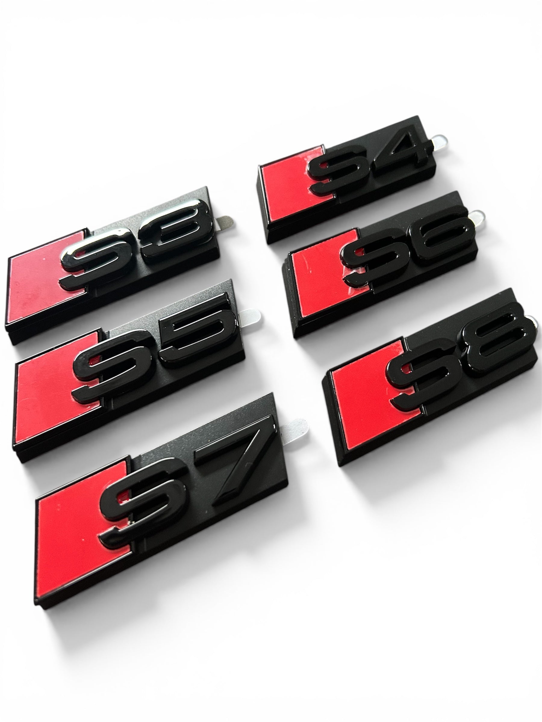 Audi S3-S8 Schriftzug Emblem Logo für Kühlergill Schwarz