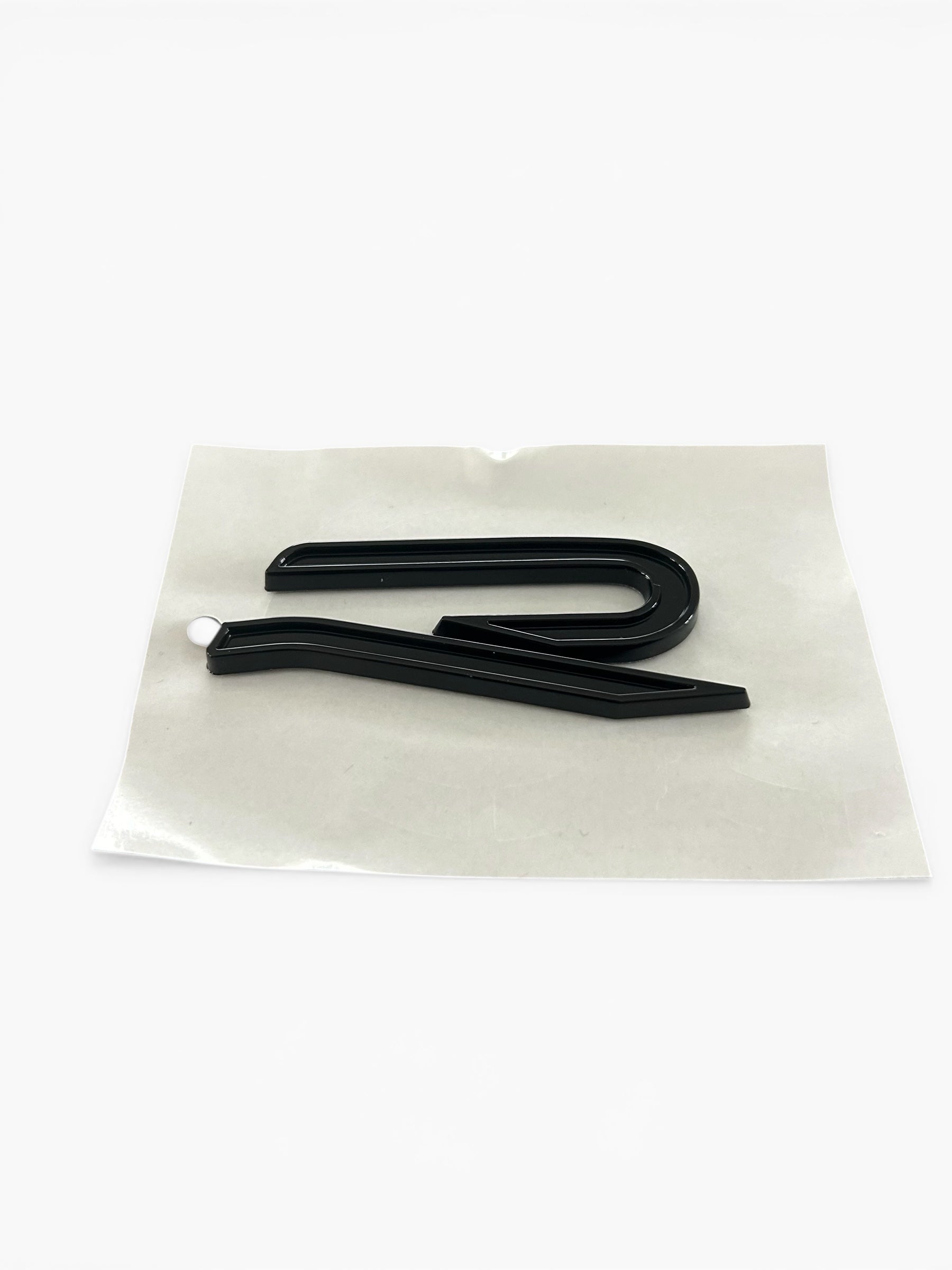 VW R Emblem Schwarz Glanz – Heckklappen Schriftzug für R-Modelle